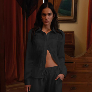 เสื้อลูกไม้ซีทรูสำหรับผู้หญิง แขนยาว มีปก สีพื้น ชุดนอนลำลอง เสื้อคลุมลำลอง - Product Image 3