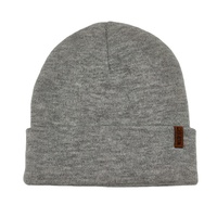 Berretto Invernale Unisex in Acrilico di Alta Qualità, Lavorato a Maglia, con Risvolto e Logo Personalizzato in Pelle sul Lato