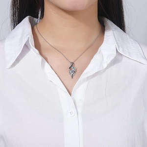 Collar de Joyería de Moda, Collar con Colgante, Joyería Fina, Collar de Plata 925, Joyería para Mujer, Plata de Ley 925, Joyería con Forma de Corazón - Product Image 2