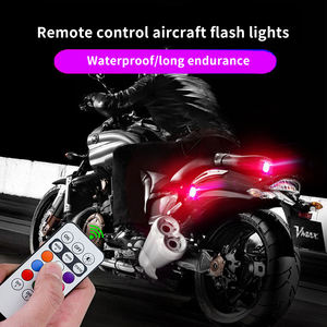 Kabellose Fernbedienung Front-LED-Leuchte Flugzeug Auto Motorrad Universal Farbige Blitzwarnleuchte Drohnen-Piloten-Ladelampe - Product Image 4