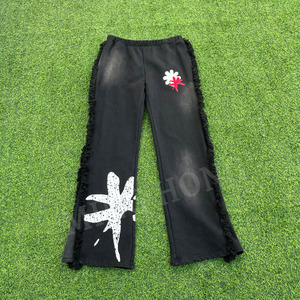 Pantalones de chándal acampanados con borlas laterales y logotipo estampado sin cordón de peso pesado OEM para hombre - Product Image 5