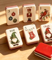 Weihnachtswichtel mit Weißer Basis und Rot-Grünem Rand, Amerikanisches Mahjong-Set für Familienfeiern und Niedliches Festtagsgeschenk