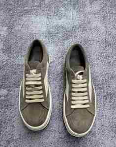 Zapatos Deportivos para Caminar con Diseño Retro, Amortiguación, Antideslizantes, Parte Superior de Gamuza, Suela Gruesa, de Alta Calidad y Lujo - Product Image 2