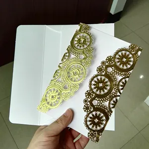 Venta caliente de oro personalizado de corte láser exquisito metálico tapetes invitaciones de boda personalizado tarjetas de invitación de cumpleaños