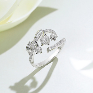 Bague ouverte en forme de bourgeon de rose pour femme, élégante, réglable, design floral, bijoux de mode pour les fêtes et le quotidien, cadeau - Product Image 2