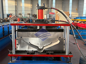 Petit pain de capsulage en métal de clignotant de toit de couverture de crête en acier coloré formant le profil de tuile de machine - Product Image 5