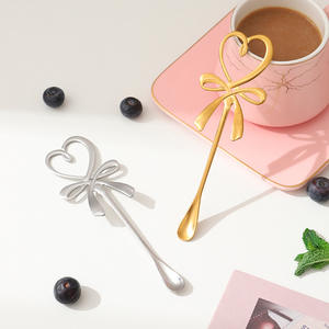 Elegantes cucharas de café con lazo dorado <span class=keywords><strong>Mini</strong></span> cucharas de té de espresso y postre de acero inoxidable perfectas <span class=keywords><strong>para</strong></span> demitasse y porciones pequeñas - Product Image 1