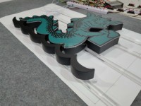 Letras Luminosas con Diseño de Patrón Exquisito, Forma Especial, Verde y Azul, Señalización Personalizada Según las Preferencias del Cliente