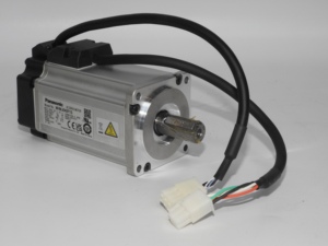 Servomoteur Pana <span class=keywords><strong>Sonic</strong></span> MSMF5AZL1V2M MINAS A6 50W 200V à faible inertie avec frein de maintien IP65 et encodeur 23 bits pour équipement médical - Product Image 3