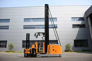 Montacargas HELI de 1500 kg a Precio de Fábrica, Montacargas de 3 Vías con Operador a Bordo, Apilador Eléctrico VNA para Pasillos Estrechos de Almacén - Product Image 2