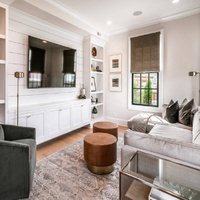 Armoire en bois de luxe à double niveau, personnalisable pour la chambre ou le salon, directement de l'usine