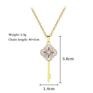 Collier pendentif clé et cadenas de luxe en acier inoxydable plaqué or 18 carats avec zircon cubique étincelant, bijoux pour femmes et jeunes filles, idéal pour mariage - Product Image 3