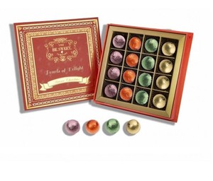Commercio all'ingrosso di lusso Custom cioccolato <span class=keywords><strong>Bar</strong></span> scatola scatola regalo scatola di cartone con UvCoating divisori di carta <span class=keywords><strong>per</strong></span> cioccolatini - Product Image 6