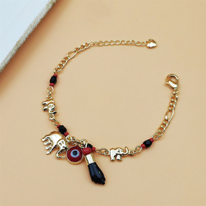 Pulsera de Azabache Dorada, Figura de Mano, Azabache Simulado, Protección Contra el Mal de Ojo, Pulsera de la Buena Suerte - Product Image 1