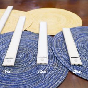 Lámpara Nocturna con Sensor de Movimiento Magnético Recargable por USB, Luz para Armario, Luces LED Debajo del Gabinete - Product Image 4