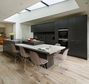 Armarios de cocina personalizados con diseños de <span class=keywords><strong>isla</strong></span>, color negro mate moderno - Product Image 3