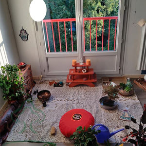 2025 Personalizado Meditação Altar Tabela Handmade Mango Madeira Tiered <span class=keywords><strong>Puja</strong></span> Tabela Pequena Alter Tabela para Relaxamento Oração Buddha Santuário - Product Image 6