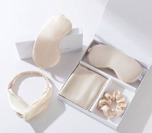 Ensemble de luxe 3 pièces en soie : Masque de sommeil, taie d'oreiller et bandeau – Confort optimal pour le voyage en avion, le repos et comme cadeau - Product Image 1
