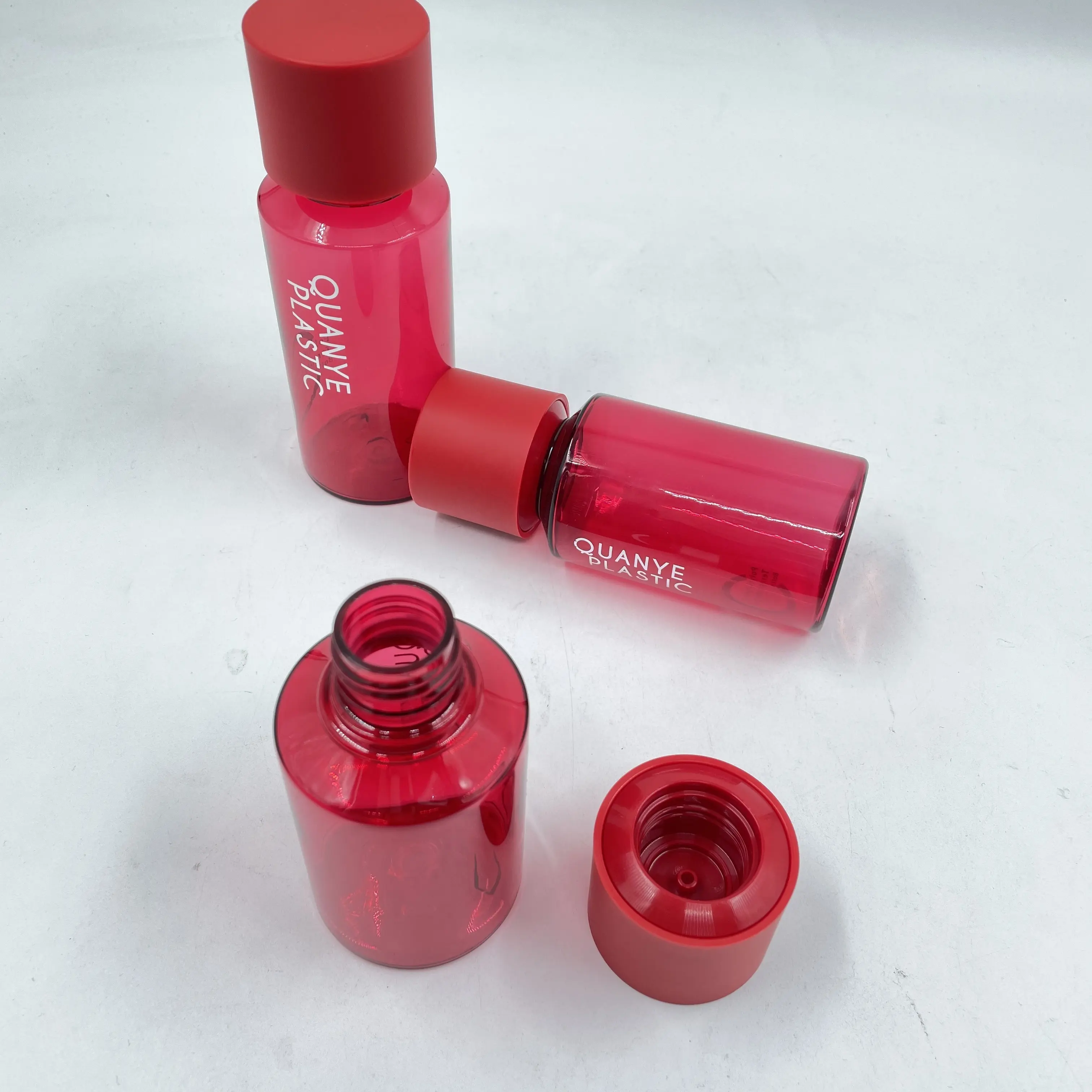 Luxe 100Ml 120Ml 150Ml Rode Aangepaste Kleur Tonerfles Plastic Pcr-Fles