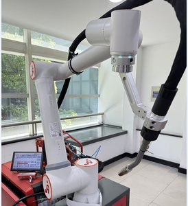 Bras de robot de soudage collaboratif FAO à 6 axes avec moteur PLC, boîte de vitesses, pompe et roulement - Sans programmation - Product Image 1