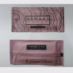 Lingettes humides en emballage unique personnalisées emballées individuellement <span class=keywords><strong>tissu</strong></span> non tissé jetable nettoyage de l'eau lingettes humides voyage avec logo - Product Image 3