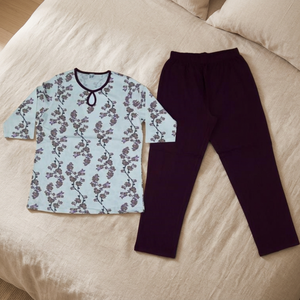 Conjunto de Pijama de 2 Piezas para Mujer, 100% Algodón, Estampado Completo, Camiseta de Manga Corta con Bolsillo Lateral, Cuello Redondo, Suave y Casual - Product Image 3