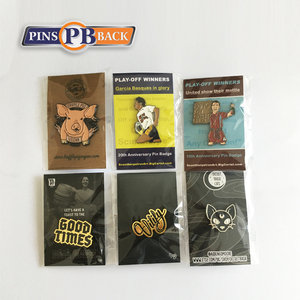 alta calidad tinte negro esmalte pin 1,25 pulgadas militar embrague, diseño <span class=keywords><strong>de</strong></span> encargo libre fijación <span class=keywords><strong>de</strong></span> insignias <span class=keywords><strong>de</strong></span> metal - Product Image 1