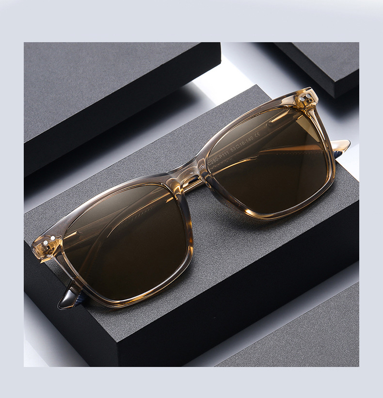 ♡　AD⑨ Hasbrick Queen Panel Bed with Post Leg Footboard | Ashley