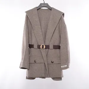 Yeni tasarım yüksek son kamgarn yün düz renk özelleştirilmiş bayanlar alpaka iş ceket