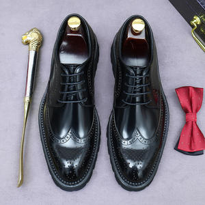 Zapatos profesionales de negocios con punta en pico, de cuero genuino, hechos a mano, de lujo informal y de nuevo estilo. - Product Image 3