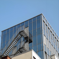 Structure métallique modulaire moderne conçue sur mesure Entrepôts d'immeubles de bureaux préfabriqués commerciaux et industriels à prix concurrentiels