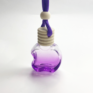Özel 5ml kare şekli doldurulabilir araba kolye parfüm şişesi-araçlar için zarif hava spreyi difüzör - Product Image 3