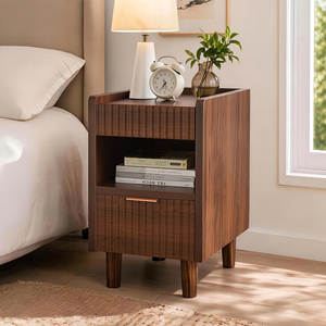 Comodini in Legno Scanalato Marrone Noce con Cassetto e Vano Aperto, Set da 2, Tavolini Moderni da Camera da Letto - Product Image 3