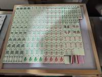 Jeu de tuiles de mahjong américain ZHY modèle 259, 160 pièces, en acrylique rose nacré, motif floral pivoine, gravé, antidérapant, avec tapis, cadeau