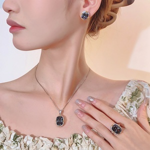 Parure de bijoux de mariée délicate et écologique en cuivre, avec pendentif et boucles d'oreilles en zircon noir-gris motif nid d'oiseau 12*16mm, pour mariage - Product Image 3