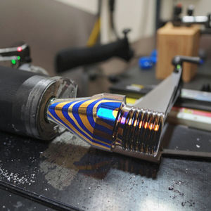 قسط ثلاثي الألوان تيتانيوم دمشقي EDC القلم الدقة باستخدام الحاسب الآلي تشكيله سلك تقنيات الحفر EDM خدمات الآلات واحدة من نوعها - Product Image 1