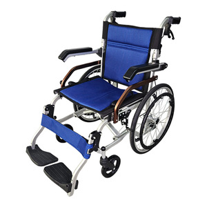 Silla de Ruedas Manual Ligera Plegable de Aluminio con Diseño de Soporte Cruzado para Viajes de Personas Mayores - Product Image 2