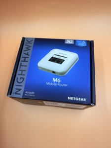 NETGEAR M6 MR6110-111AUS 5G โมบายไวไฟไร้สายพร้อมช่องใส่ซิมการ์ด รองรับ 4G LTE แบบดูอัลแบนด์ ใช้งานได้กับอุปกรณ์หลายชนิด - Product Image 3