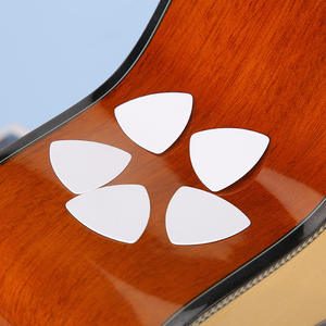 थोक सर्वश्रेष्ठ सफेद गिटार पसंद 0.46 मिमी-1.5 मिमी सेल्युलोइड सामग्री रिक्त विविधता स्ट्रैंग उपकरण भागों - Product Image 4