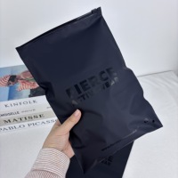 Sacs à fermeture éclair noir mat fermeture éclair emballage en plastique givré fermeture éclair sac d'emballage de vêtement pour vêtements