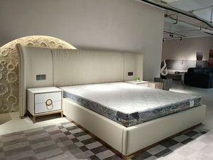 Lit King Size Moderne de Luxe avec Cadre en Bois, Ensemble de Rangement, Lit Mural Capitonnée, Meubles de Chambre de Haute Qualité - Product Image 4