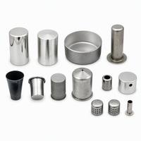 Pièces métalliques filées sur mesure et produites à partir de dessins, incluant des cônes en aluminium et en acier, et des produits emboutis en profondeur.