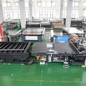 China <span class=keywords><strong>Shein</strong></span> ropa al por mayor para hombres máquina de fibra de carbono ropa que hace la máquina coche ventana delantera parasol máquina con Ce - Product Image 5