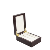 Coffret cadeau en bois de luxe personnalisé en cuir Pu à motif de crocodile brun Boîtes de montre en cuir et bois de luxe pour bracelets