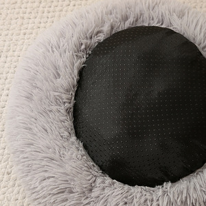 Cama redonda de felpa para perros, cálida y cómoda para el invierno, tapete suave para dormir, tamaño grande, opciones multicolor. - Product Image 4