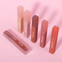 Maquillage en gros à vendre Nouveau brillant à lèvres hydratant LOGO personnalisé LIP Mud Lip Glaze OEM Marque privée Cosmétiques