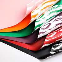 Papier d'emballage moderne à motif zèbre coloré, imperméable, durable, résistant aux déchirures, pour cadeaux de fête, cadeaux de bureau, cadeaux de fête