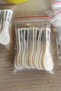 Vente flash - Cuillère à caviar en nacre naturelle blanche de 7 à 9 cm avec logo personnalisé exquis pour dîner élégant - Product Image 4