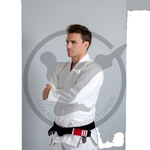 Kimono de Jiu-Jitsu Brasileño Personalizado al por Mayor |   Kimono de Jiu Jitsu Brasileño 100% Algodón, Duradero, con Logotipo Personalizado - Product Image 1