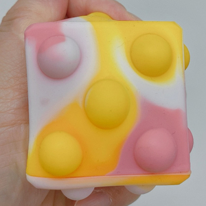 Jouet de décompression arc-en-ciel en Silicone sensoriel - Product Image 3